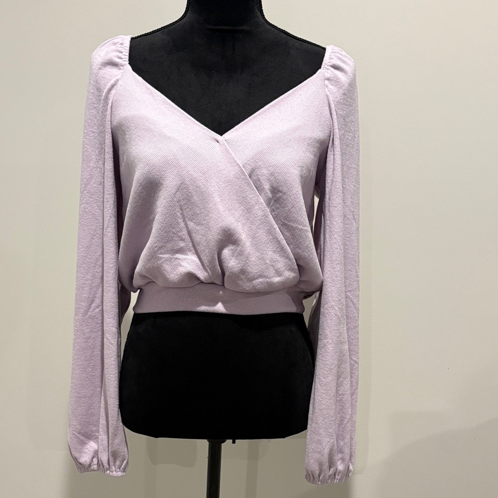NWT Lumiere Lavender Wrap V-Neck Puff Sleeve Size Medium